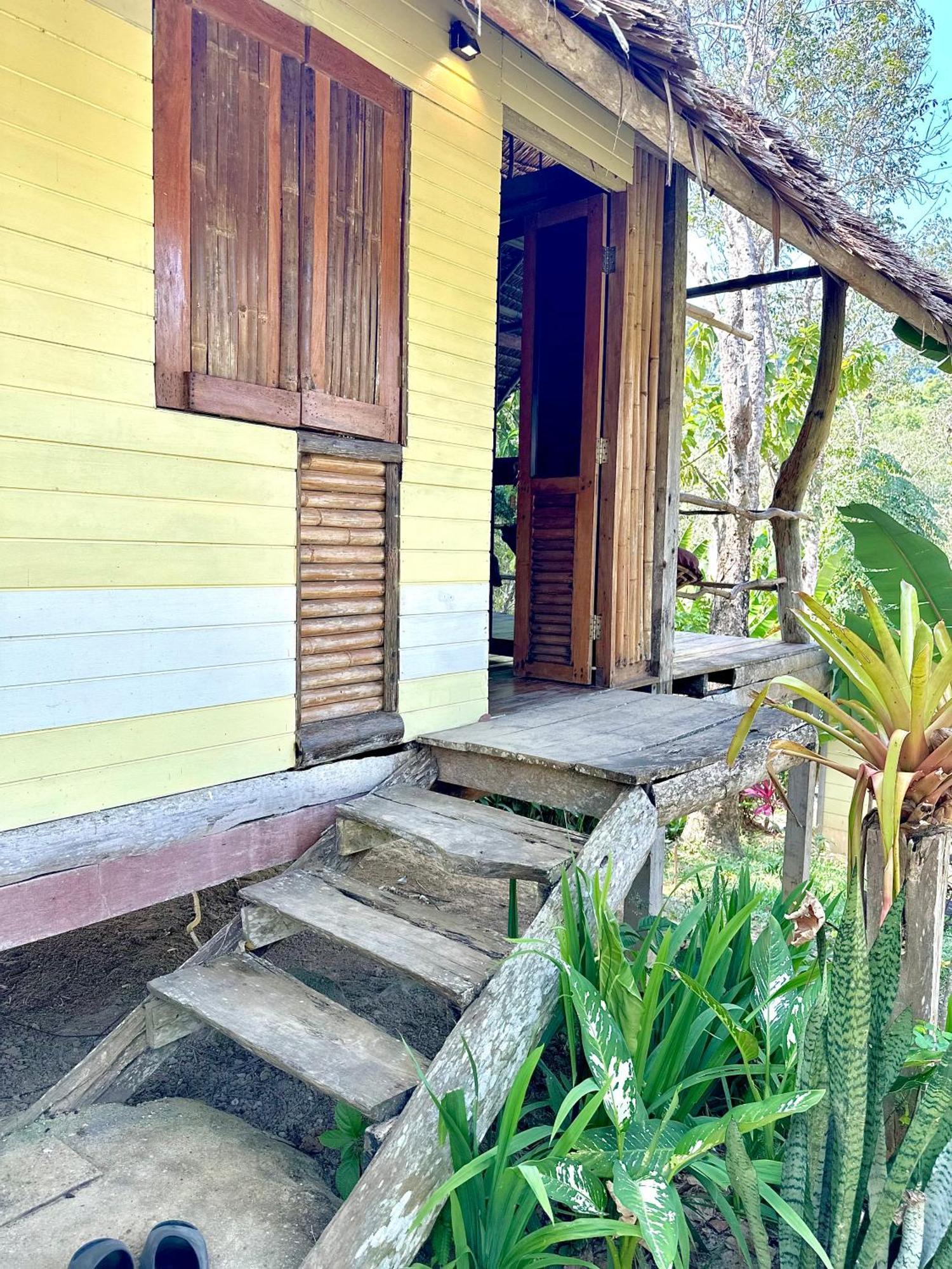 Koh Mook Mountain View Hotel Bagian luar foto